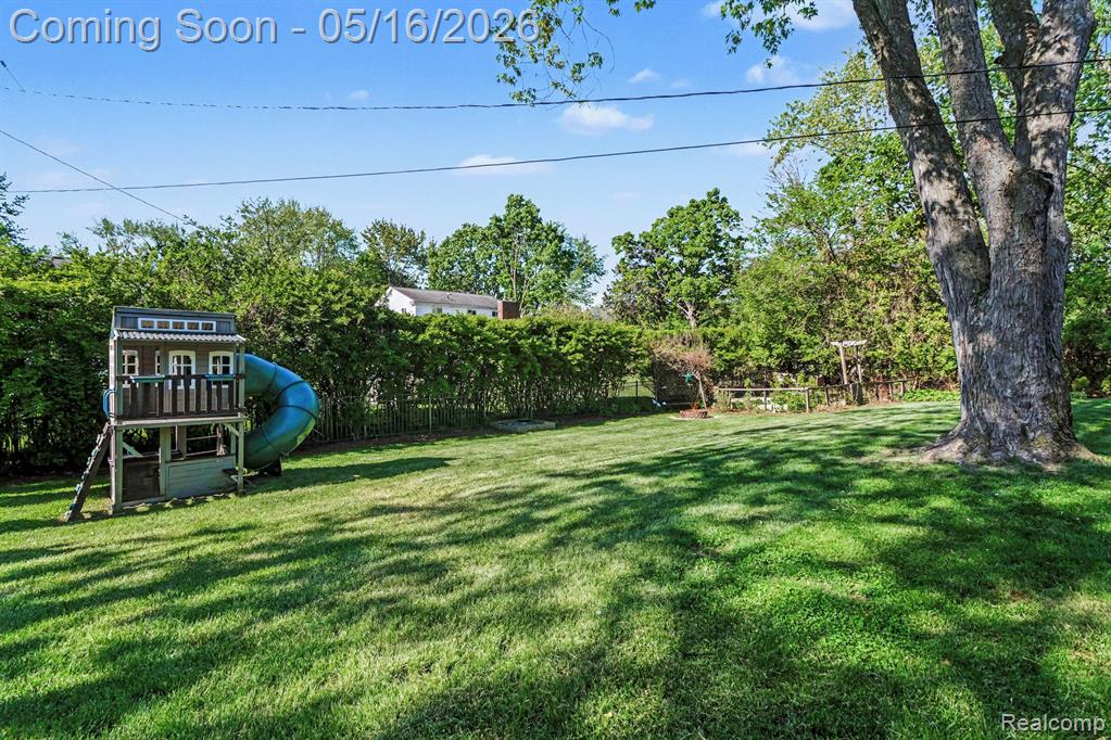 16965 Reedmere Avenue, Beverly Hills, MI 48025 — Photo 4