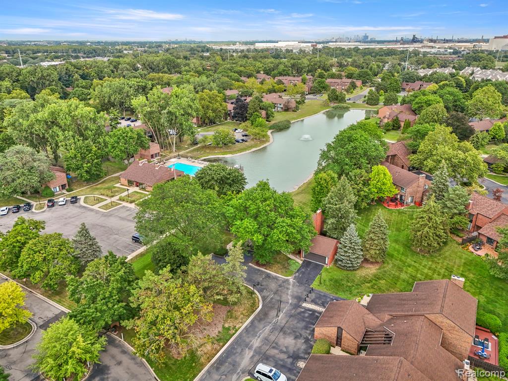 3011 Lindenwood Drive, Dearborn, MI 48120 — Photo 42