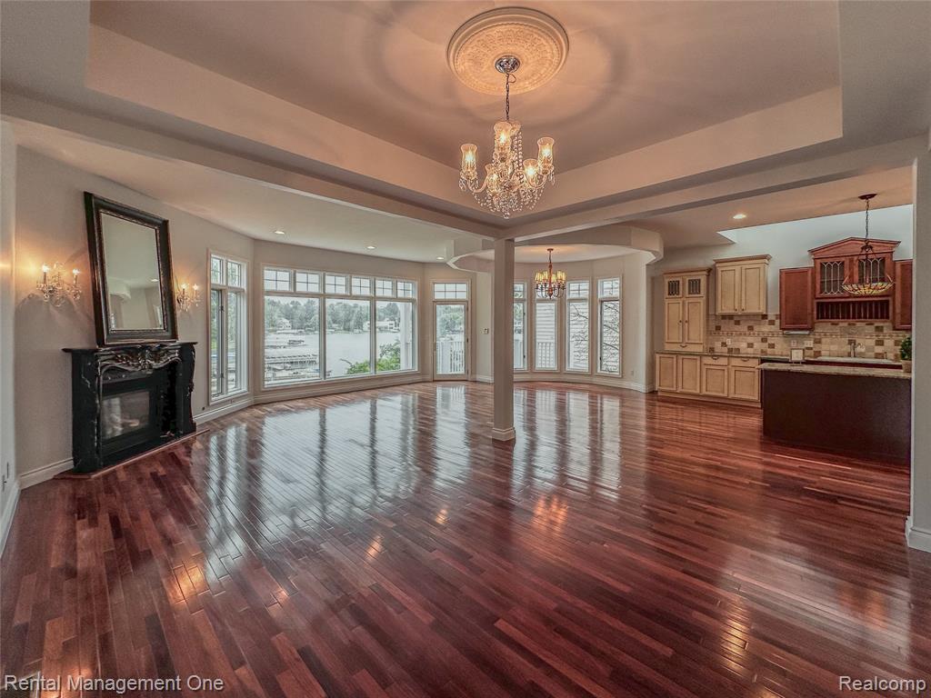 5742 PUTNAM Drive, West Bloomfield, MI 48323 — Photo 15