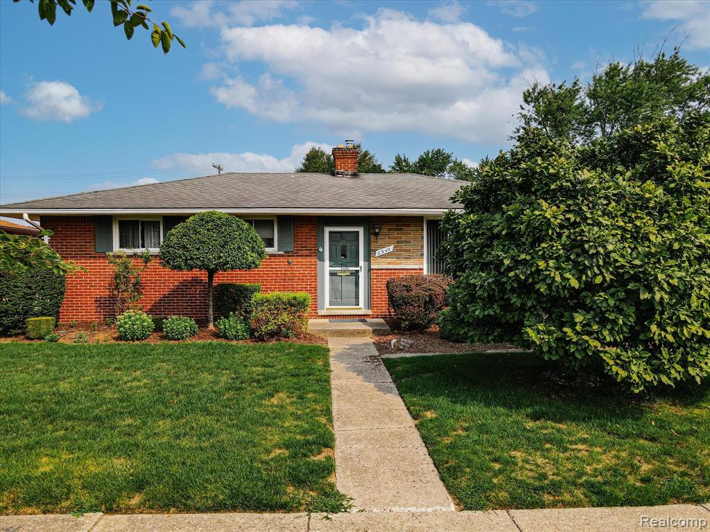 8949 Shannon Drive, Sterling Heights, MI 48314 — front exterior