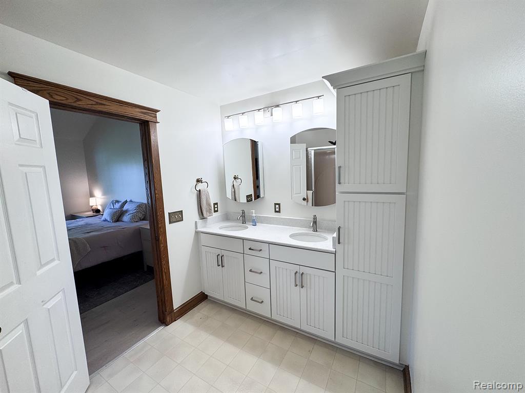 611 Vista Del Sol, Lapeer, MI 48446 — Photo 14