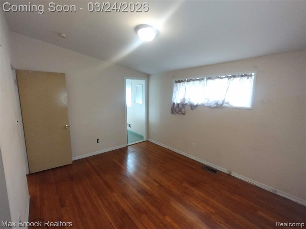15151 Kenton Street, Oak Park, MI 48237 — Photo 21