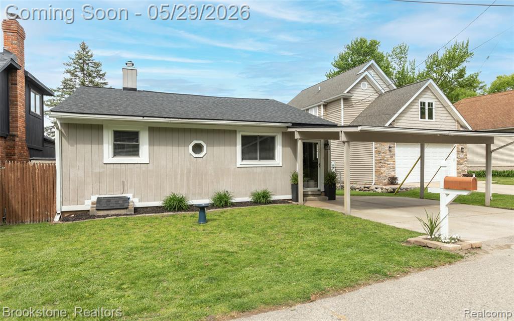 7900 DETROIT Boulevard, West Bloomfield, MI 48323 — Photo 14