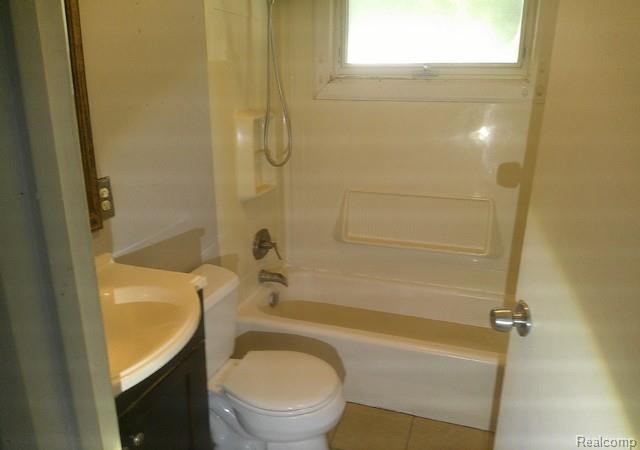 433 Crestview Street, Flushing, MI 48433 — Photo 19