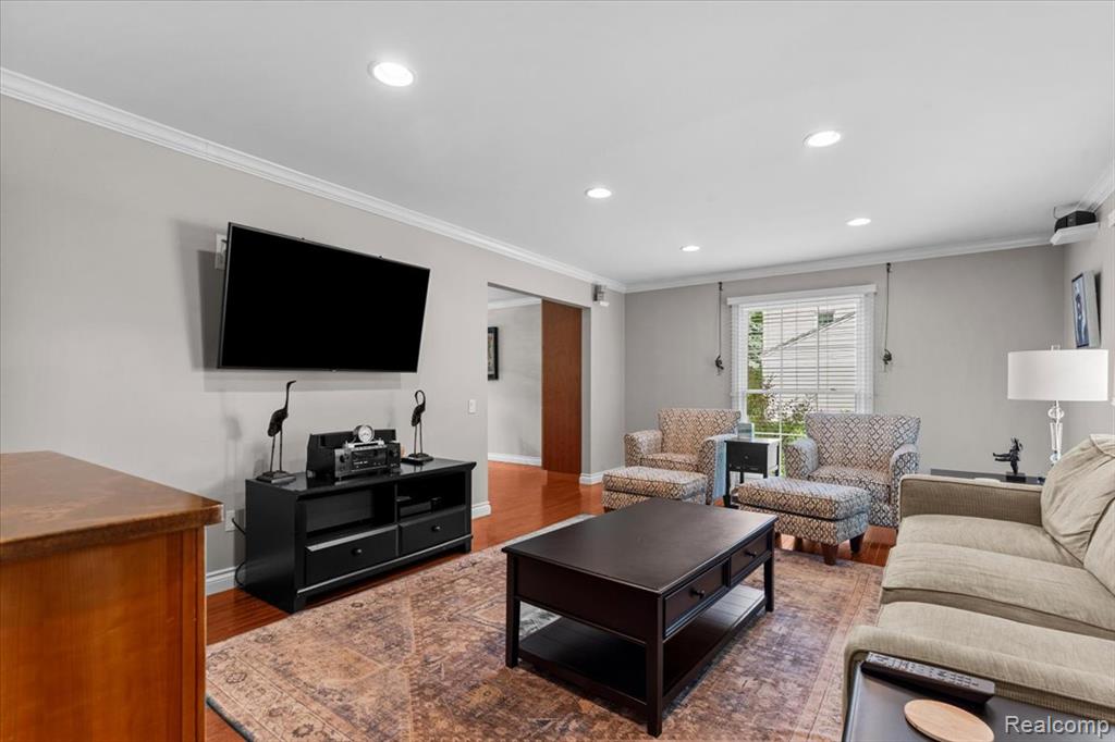931 S Shady Hollow Circle, Bloomfield Hills, MI 48304 — Photo 19