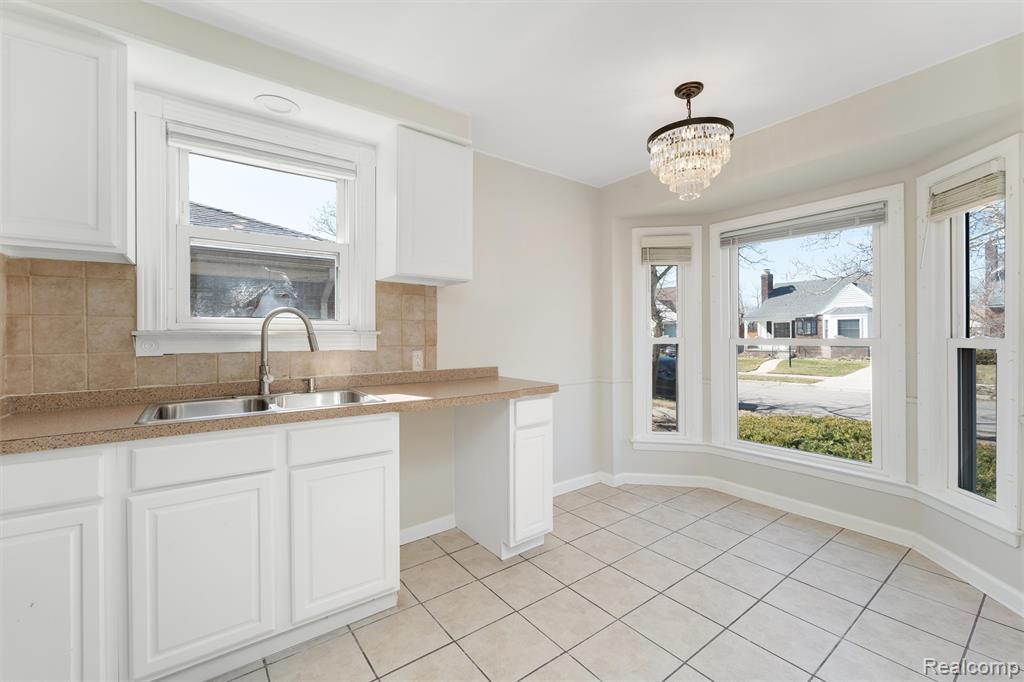 19168 Berden, Grosse Pointe, MI 48236 — Photo 6