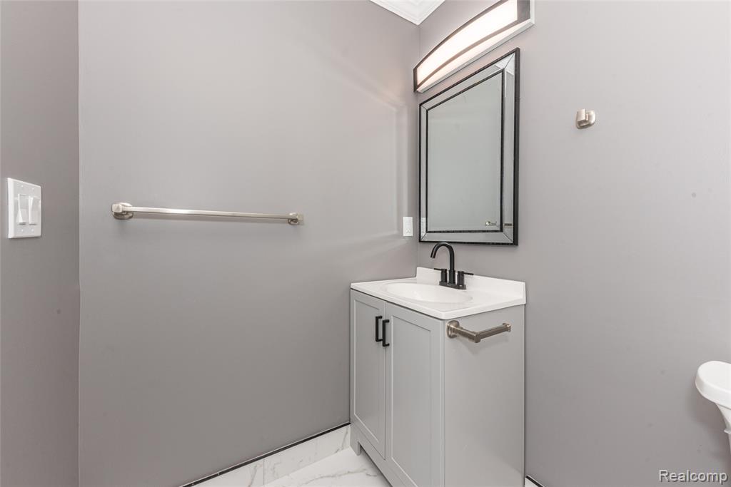 29242 W Glen Oaks, Farmington Hills, MI 48334 — Photo 26