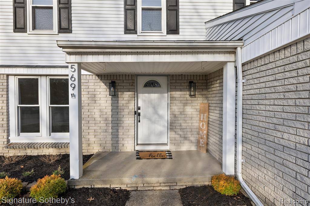 569 Worthington Road, Canton, MI 48188 — Photo 2