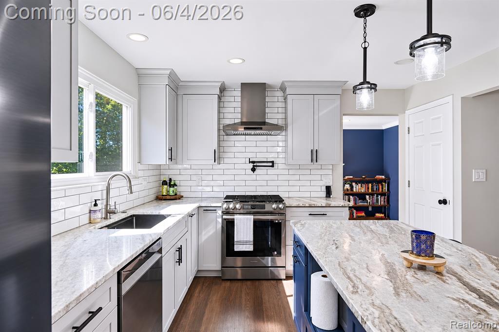 2351 Recreation Drive, West Bloomfield, MI 48324 — Photo 9