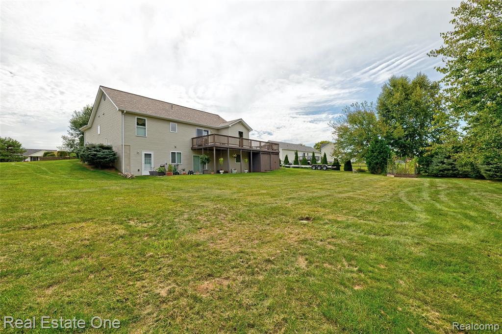 5899 Cobblestone Drive, Almont, MI 48461 — Photo 46