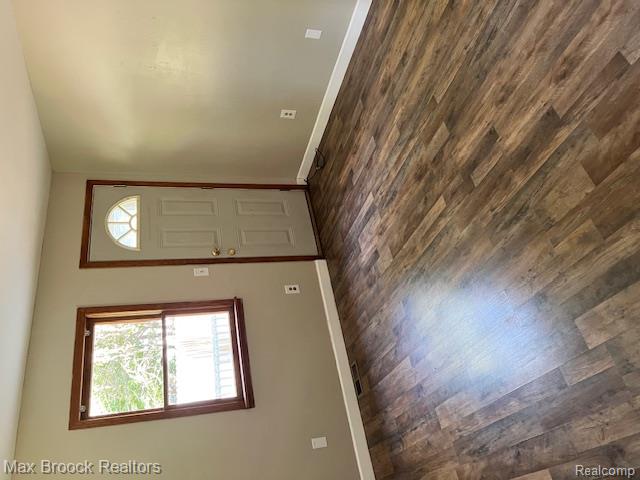 727 E Madge Avenue, Hazel Park, MI 48030 — Photo 17