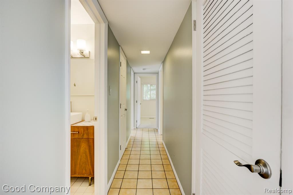 6327 Snow Apple Drive, Clarkston, MI — Photo 19