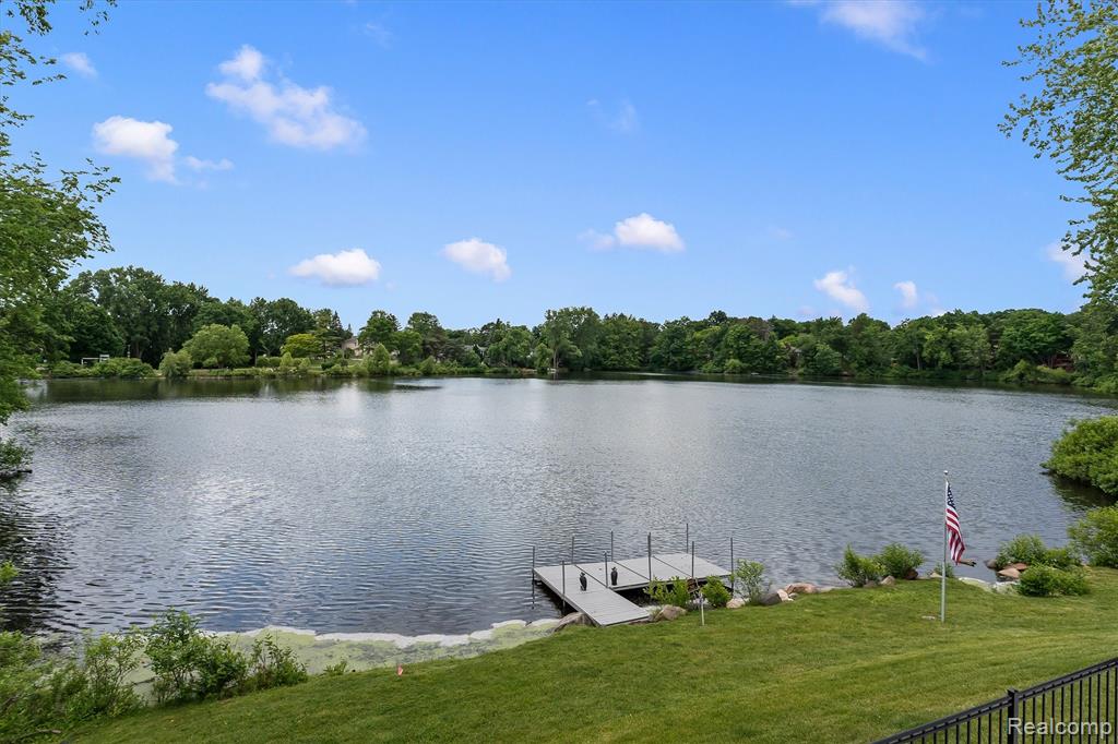 5116 W Bloomfield Lake Road, West Bloomfield, MI 48323 — Photo 33