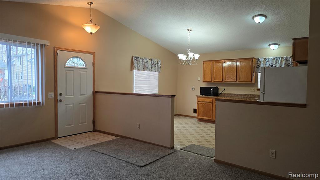 803 E Meyers Avenue, Hazel Park, MI 48030 — Photo 3