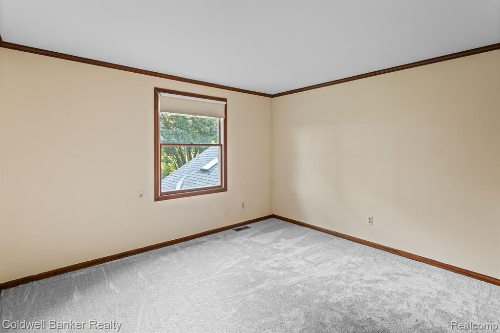 16235 WINCHESTER Drive, Northville, MI 48168 — Photo 39