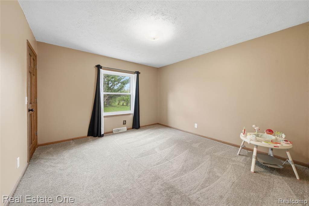 3351 N M 52, Stockbridge, MI 49285 — Photo 16