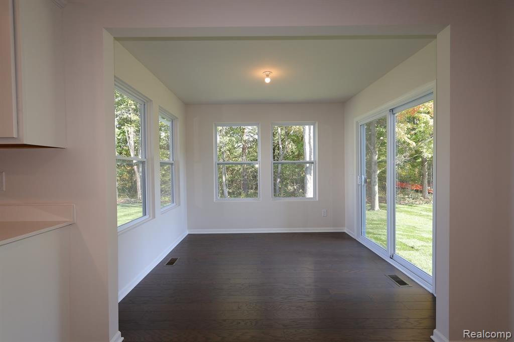 4320 Oak Street, Grand Blanc, MI 48439 — Photo 10