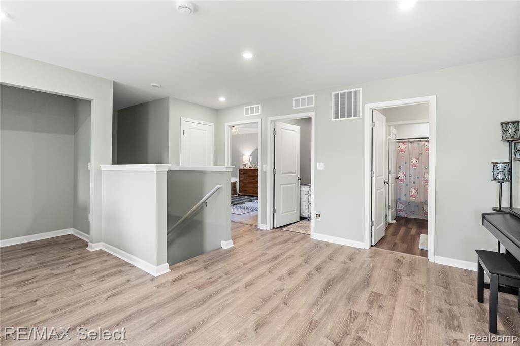 8371 Crossbow Court, Grand Blanc, MI 48439 — Photo 28