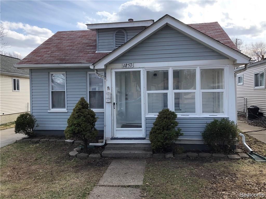 1857 Russell Street, Lincoln Park, MI 48146