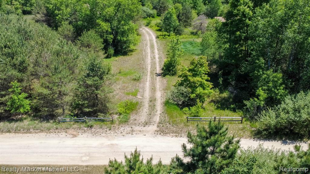 5400 Snow Den Trail, Columbiaville, MI 48421 — Photo 25