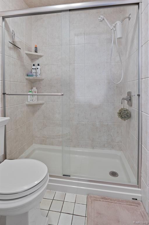 1561 S HILL Boulevard, Bloomfield Hills, MI 48304 — Photo 25