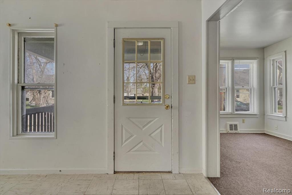309 12th Street, Port Huron, MI 48060 — Photo 5