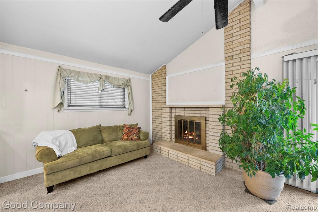 4215 Nickolas Drive, Sterling Heights, MI 48310 — Photo 6