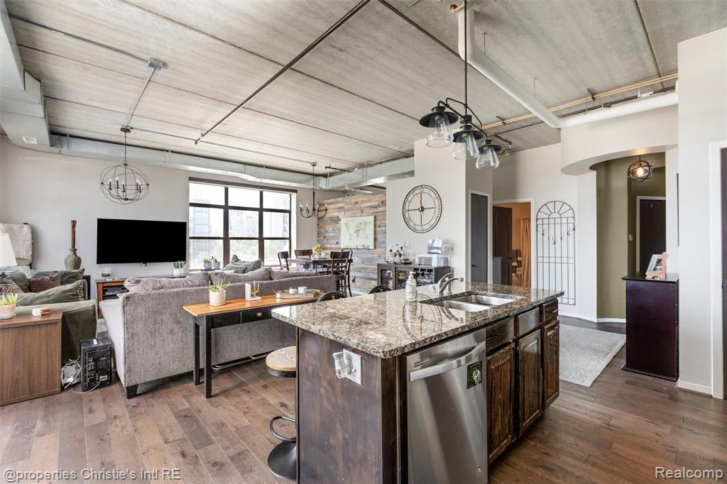 66 WINDER Street, 332, Detroit, MI 48201 — Photo 12