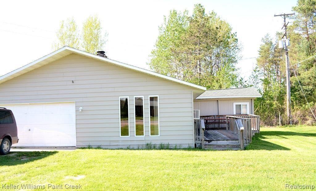 8036 N CLARE Avenue, Harrison, MI 48625 — Photo 16