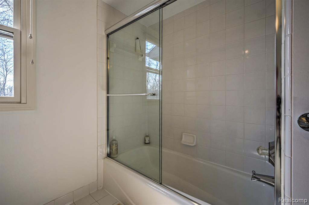 40832 KINGSLEY Lane, Novi, MI 48377 — Photo 29