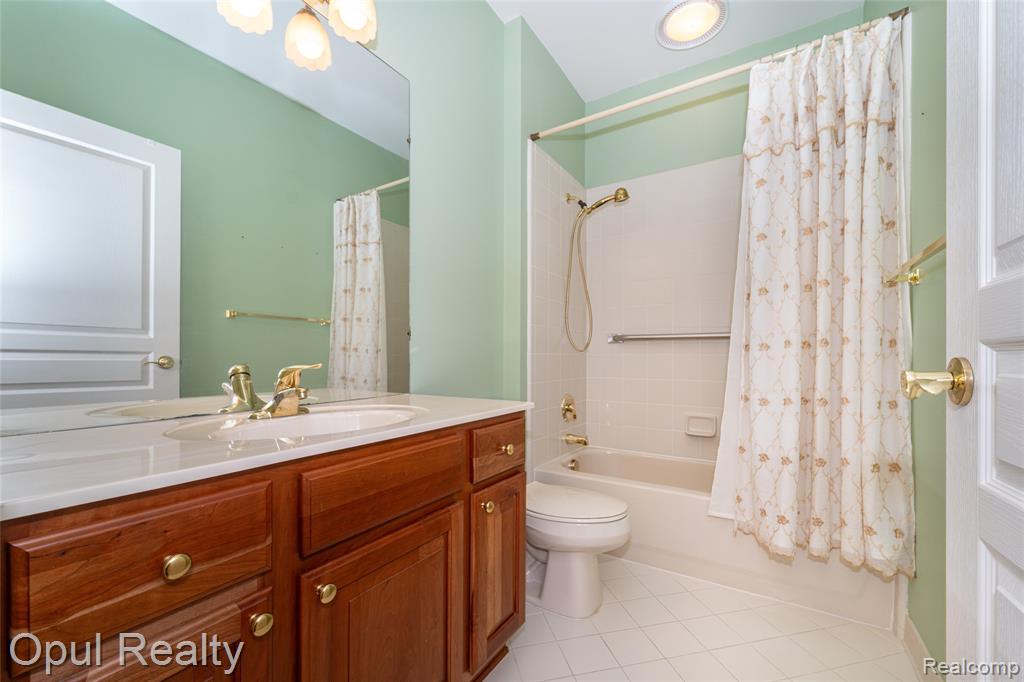 17036 Sycamore Court, Northville, MI 48168 — Photo 13