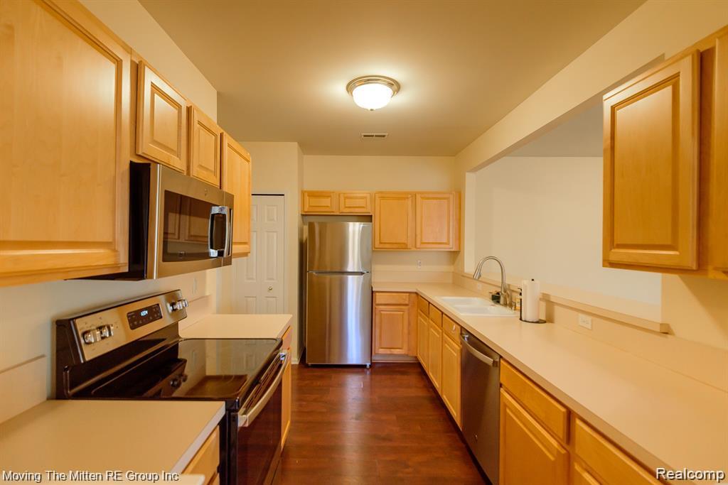 16784 Dover Drive, Northville, MI, 48168