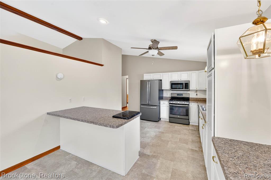 42645 Riggs Road, Van Buren, MI 48111 — Photo 12