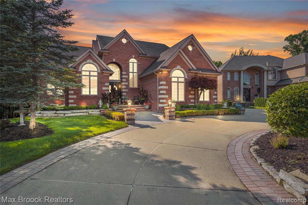 5679 Branford Drive, West Bloomfield, MI — Photo 4