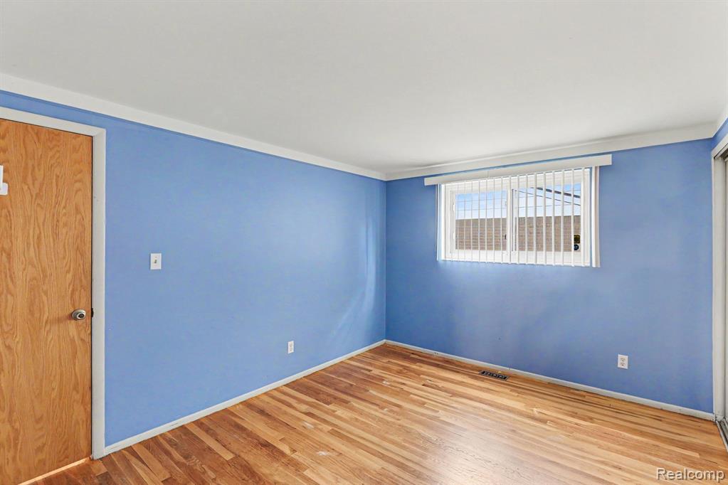 8532 Alwardt Drive, Sterling Heights, MI 48313 — Photo 10