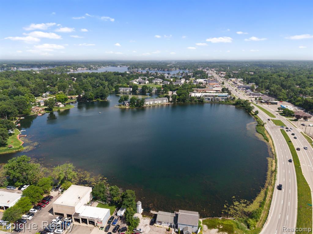 800 Kimberly, Lake Orion, MI 48362 — Photo 43