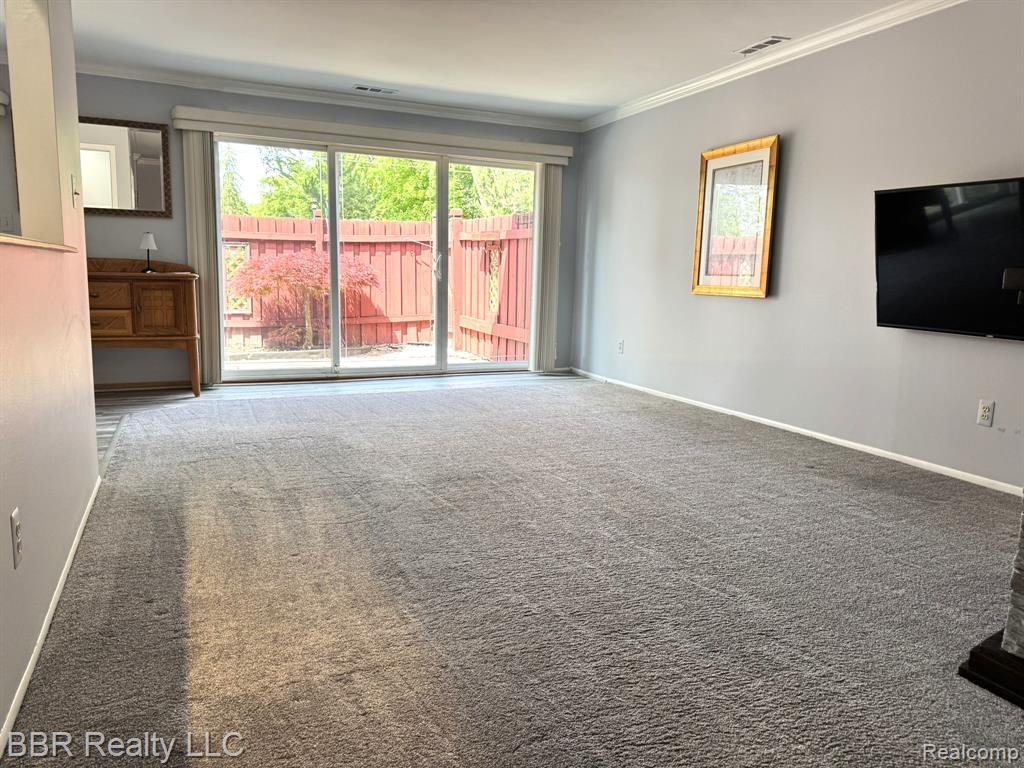 8337 Colony Drive, 4, Grosse Ile, MI 48138 — Photo 3