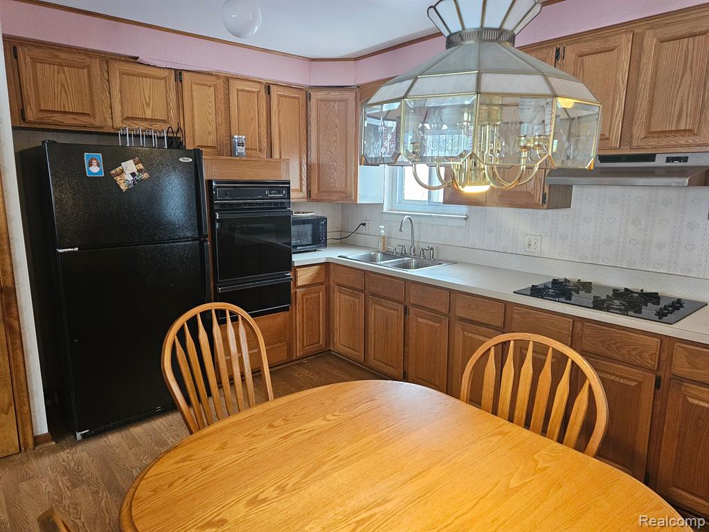 6104 SHADOWLAWN Street, Dearborn Heights, MI 48127 — Photo 4
