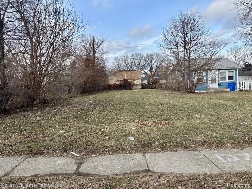 12735 Georgiana Avenue, Warren, MI 48089