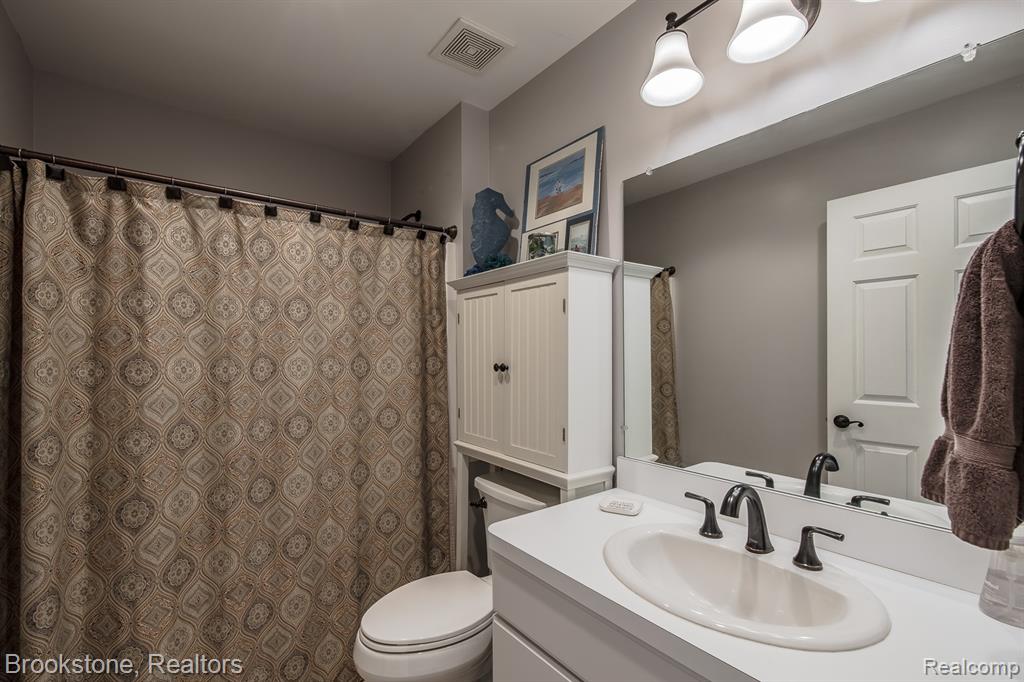 4808 New Haven Drive, Howell, MI 48843 — Photo 17