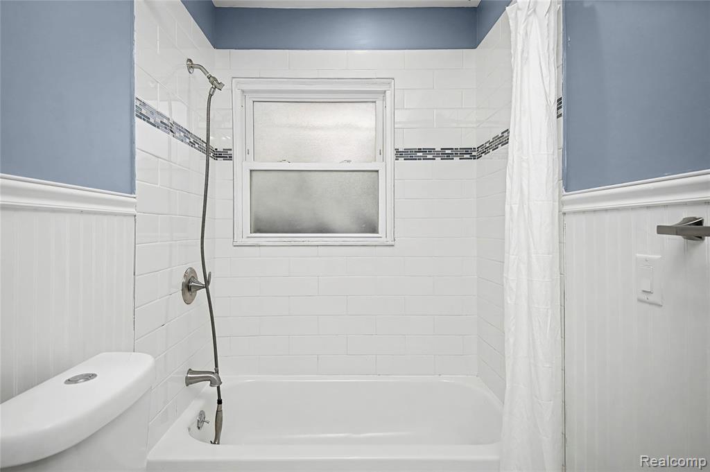6380 Wellesley Terrace, Clarkston, MI — Photo 24
