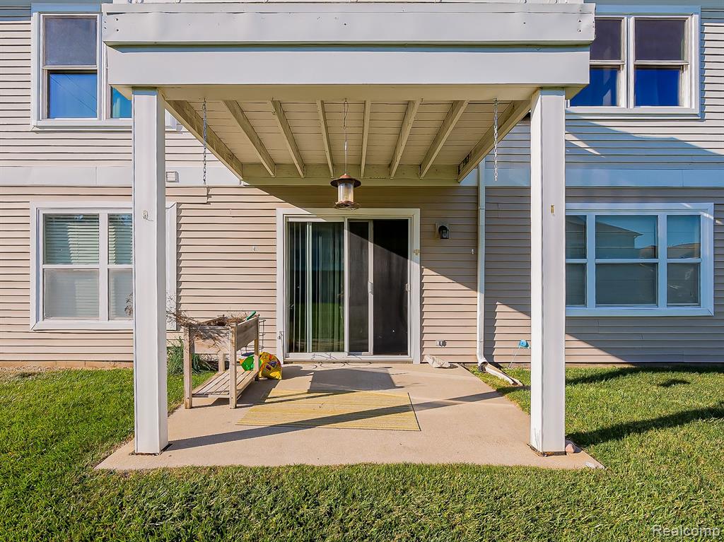 628 RIVERSTONE Lane, Chelsea, MI 48118 — Photo 20