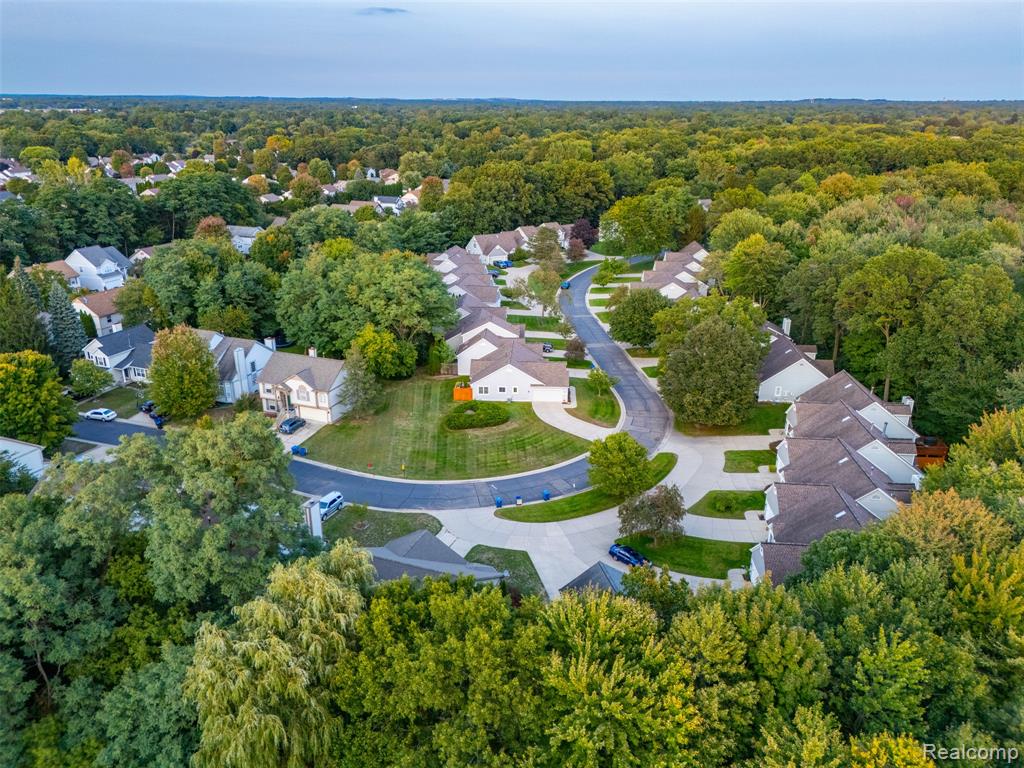 6859 Tangle Wood, Waterford, MI 48327 — Photo 47