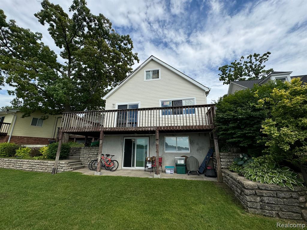 90 PARK ISLAND Drive, Lake Orion, MI 48362 — Photo 2