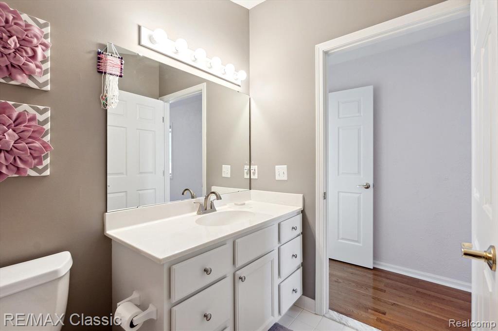 1202 ARBOR RIDGE Drive, 2, Brighton, MI 48116 — Photo 22