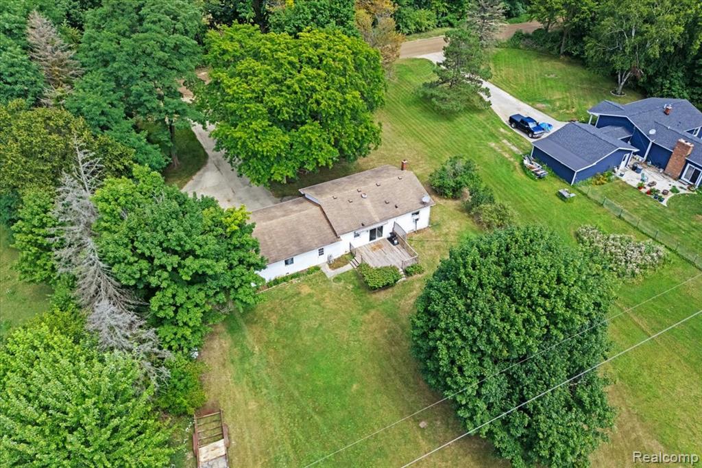 6460 Hogan Road, Fenton, MI 48430 — Photo 29