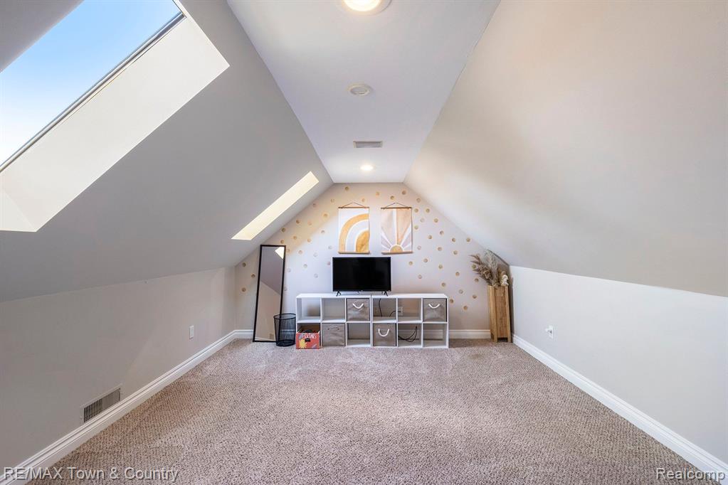 440 RIVER WOODS Drive, Flushing, MI 48433 — Photo 24