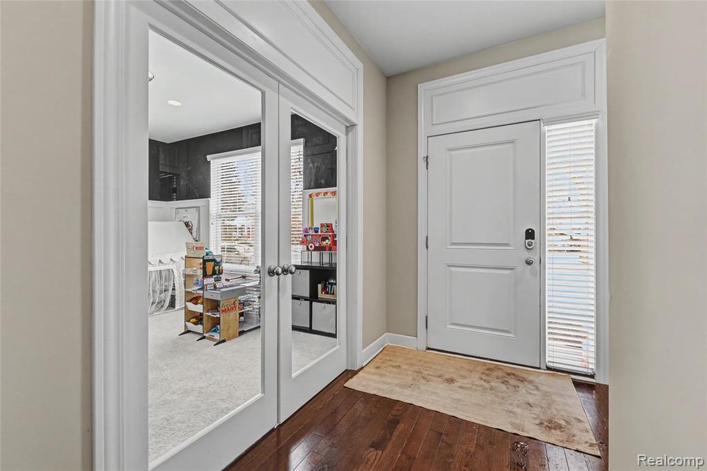 910 McLean Avenue, Royal Oak, MI 48067 — Photo 11