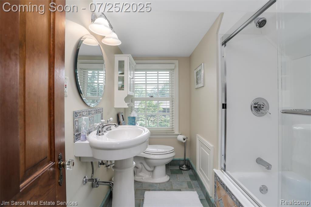 51 Lochmoor Boulevard, Grosse Pointe Shores, MI 48236 — Photo 33