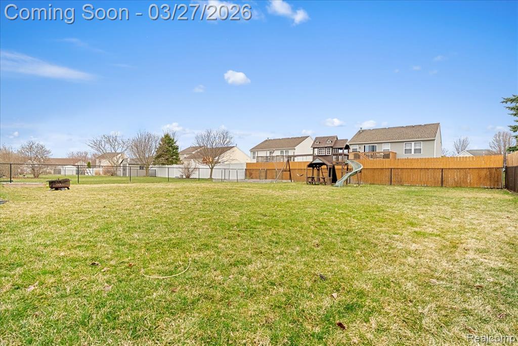 3463 Amber Oaks Drive, Howell, MI 48855 — Photo 29